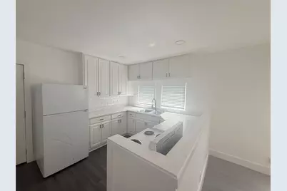 126 Smith Lane #E, San Marcos, TX 78666 - Photo 5