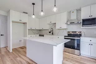 4504 Lyra Cir, Austin, TX 78744 - Photo 9