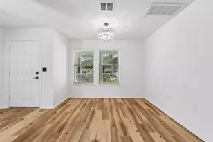 4504 Lyra Cir, Austin, TX 78744 - Photo 3