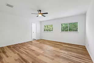 4504 Lyra Cir, Austin, TX 78744 - Photo 19