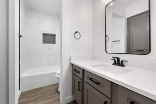 7600 Woodstone Cove, Austin, TX 78749 - Photo 17