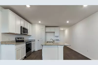 18512-B High Flyer Way, Manor, TX 78653 - Photo 9