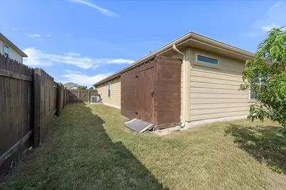 160 Sun Ray Drive, Kyle, TX 78640 - Photo 33