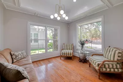 1204 W 39th Street, Austin, TX 78756 - Photo 5