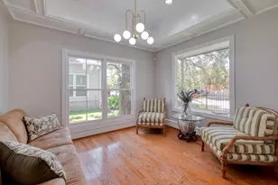 1204 W 39th St, Austin, TX 78756 - Photo 5