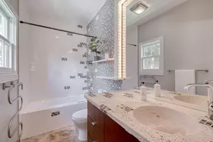 1204 W 39th St, Austin, TX 78756 - Photo 27