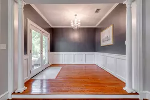 1204 W 39th St, Austin, TX 78756 - Photo 7