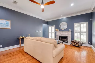 1204 W 39th Street, Austin, TX 78756 - Photo 13