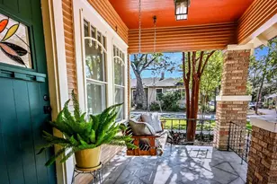 106 E 35th St, Austin, TX 78705 - Photo 3