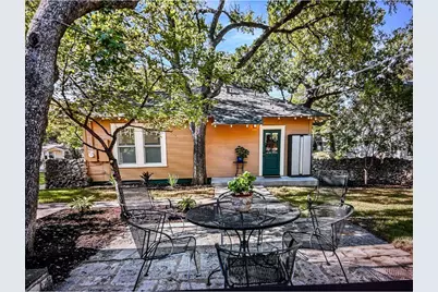 106 E 35th Street, Austin, TX 78705 - Photo 17