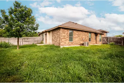 586 Creekside Circle, New Braunfels, TX 78130 - Photo 17