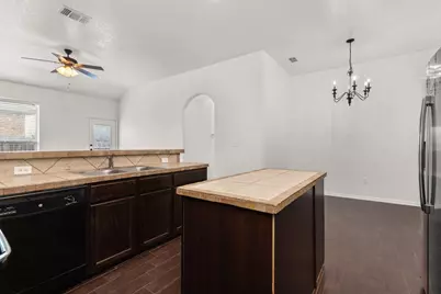 586 Creekside Circle, New Braunfels, TX 78130 - Photo 9