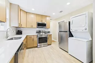 713 Harris Ave, Austin, TX 78705 - Photo 5