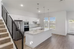 18531 Kyle Seal Pkwy, San Antonio, TX 78255 - Photo 3