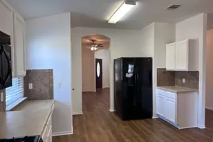 12720 Waynespur Ln, Elgin, TX 78621 - Photo 9