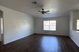 12720 Waynespur Ln, Elgin, TX 78621 - Photo 23