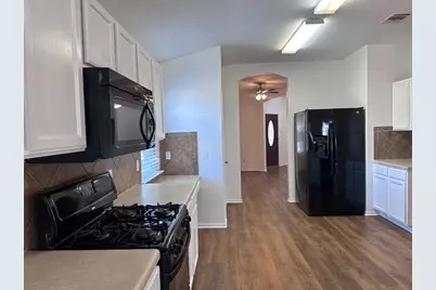 12720 Waynespur Lane, Elgin, TX 78621 - Photo 11