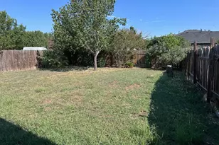 12720 Waynespur Ln, Elgin, TX 78621 - Photo 29