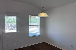 12720 Waynespur Ln, Elgin, TX 78621 - Photo 13