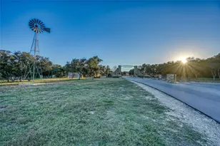 137 Falling Oak Dr, Blanco, TX 78606 - Photo 1