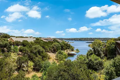 445 Venture Boulevard S, Point Venture, TX 78645 - Photo 3