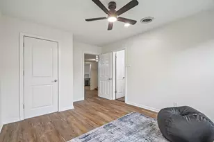 605 Bishop St, Smithville, TX 78957 - Photo 29