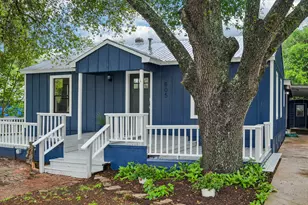 605 Bishop St, Smithville, TX 78957 - Photo 3