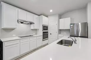 21709 Osage Ln, Lago Vista, TX 78645 - Photo 13