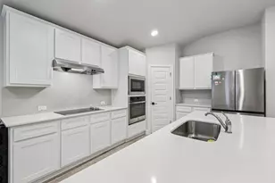 21709 Osage Ln, Lago Vista, TX 78645 - Photo 13