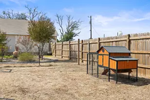 102 Pitchfork Dr, Johnson City, TX 78636 - Photo 19