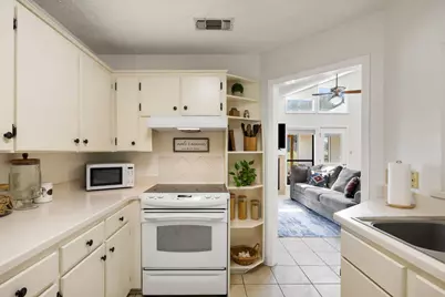 102 Pitchfork Drive, Johnson City, TX 78636 - Photo 7