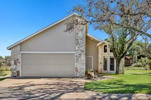 102 Pitchfork Dr, Johnson City, TX 78636 - Photo 3