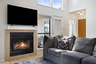 102 Pitchfork Dr, Johnson City, TX 78636 - Photo 5