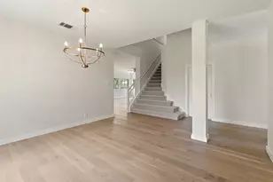 3811 Standfield Ct, Austin, TX 78732 - Photo 9
