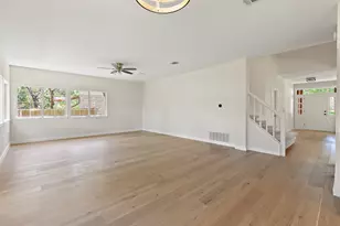 3811 Standfield Ct, Austin, TX 78732 - Photo 3