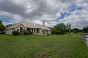 220 Mallet Ct, Austin, TX 78737 - Photo 23