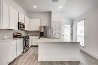 11301 Lago De Garda Drive, Austin, TX 78747 - Photo 11