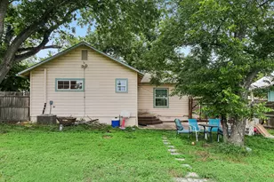 606 E Pecan St, Taylor, TX 76574 - Photo 29