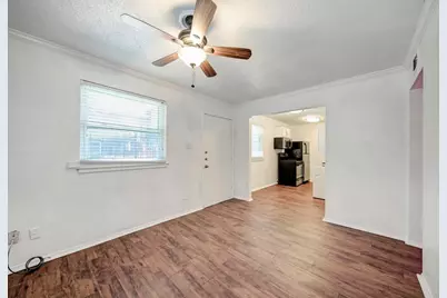 2401 Manor Road #104, Austin, TX 78722 - Photo 11
