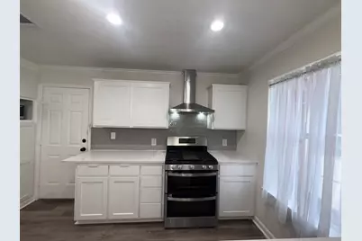 5807 Teri Road, Austin, TX 78744 - Photo 9