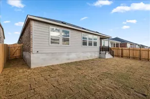 212 Seven Seas Dr, Kyle, TX 78640 - Photo 5