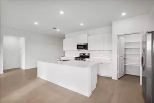 212 Seven Seas Dr, Kyle, TX 78640 - Photo 11