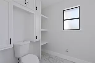 556 E 19th St, Georgetown, TX 78626 - Photo 21