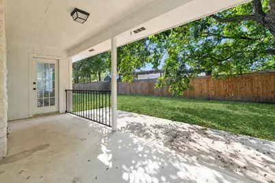 556 E 19th Street, Georgetown, TX 78626 - Photo 29