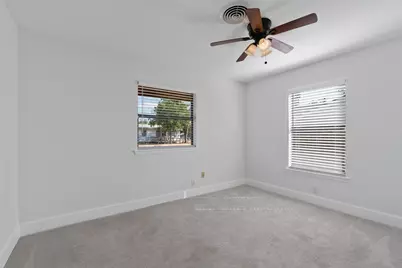 556 E 19th Street, Georgetown, TX 78626 - Photo 23