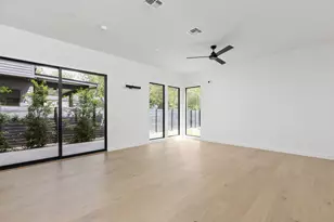 501 E 50th St, Austin, TX 78751 - Photo 9