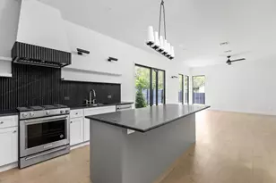 501 E 50th St, Austin, TX 78751 - Photo 3