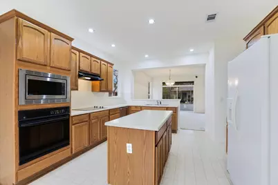 106 Ranch House Cove, Georgetown, TX 78633 - Photo 11