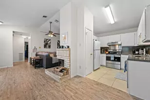11728 Norwegian Wood Dr, Austin, TX 78758 - Photo 9