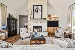 2009 Axis Cir, Fredericksburg, TX 78624 - Photo 23
